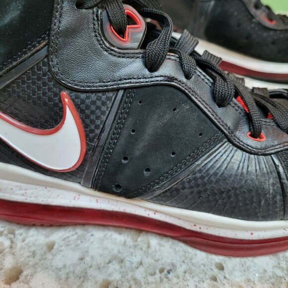 Nike Lebron James -  Size 9 - Picture 7 of 8